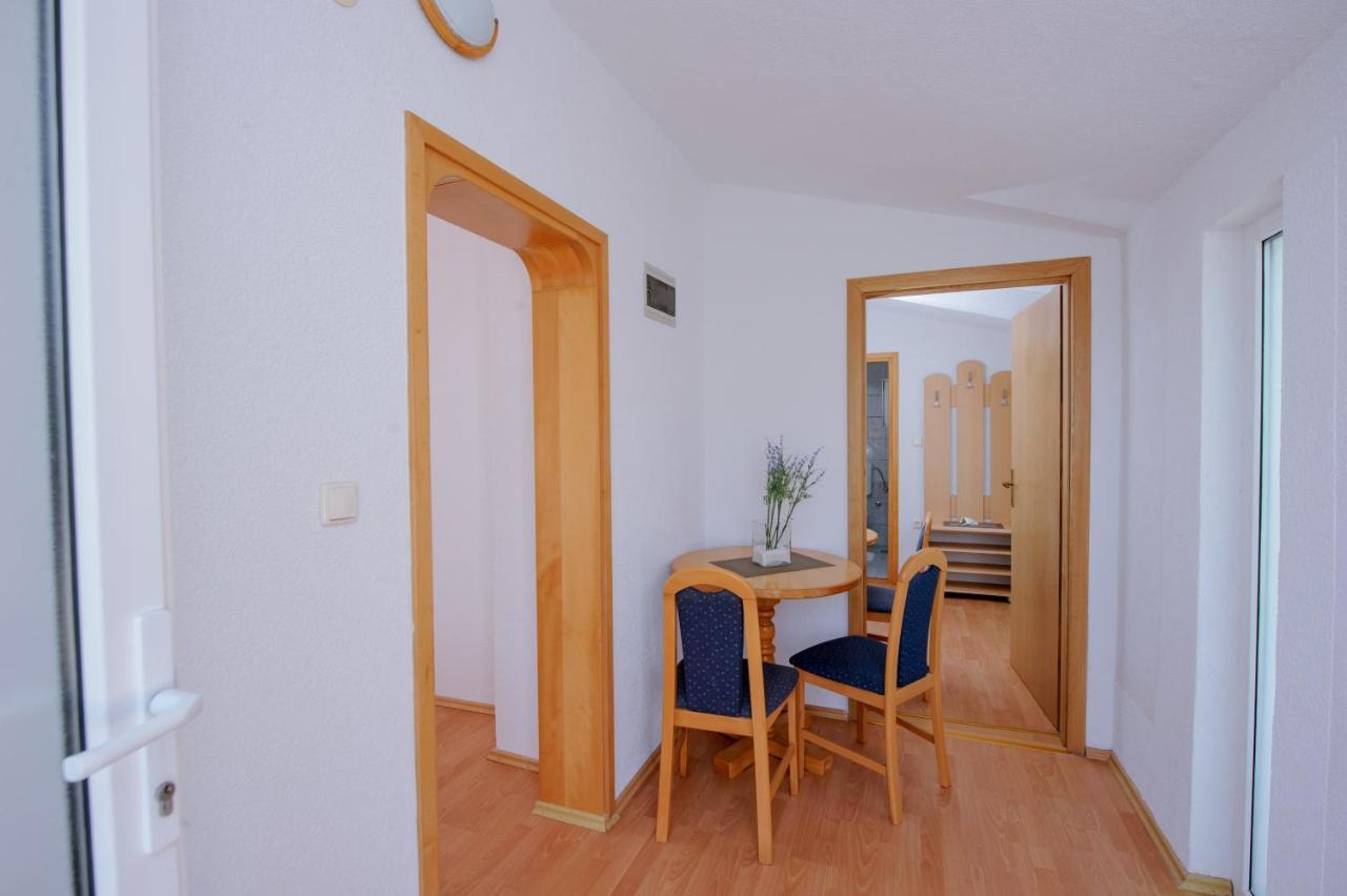 Pension Maric Rooms Brist Bagian luar foto