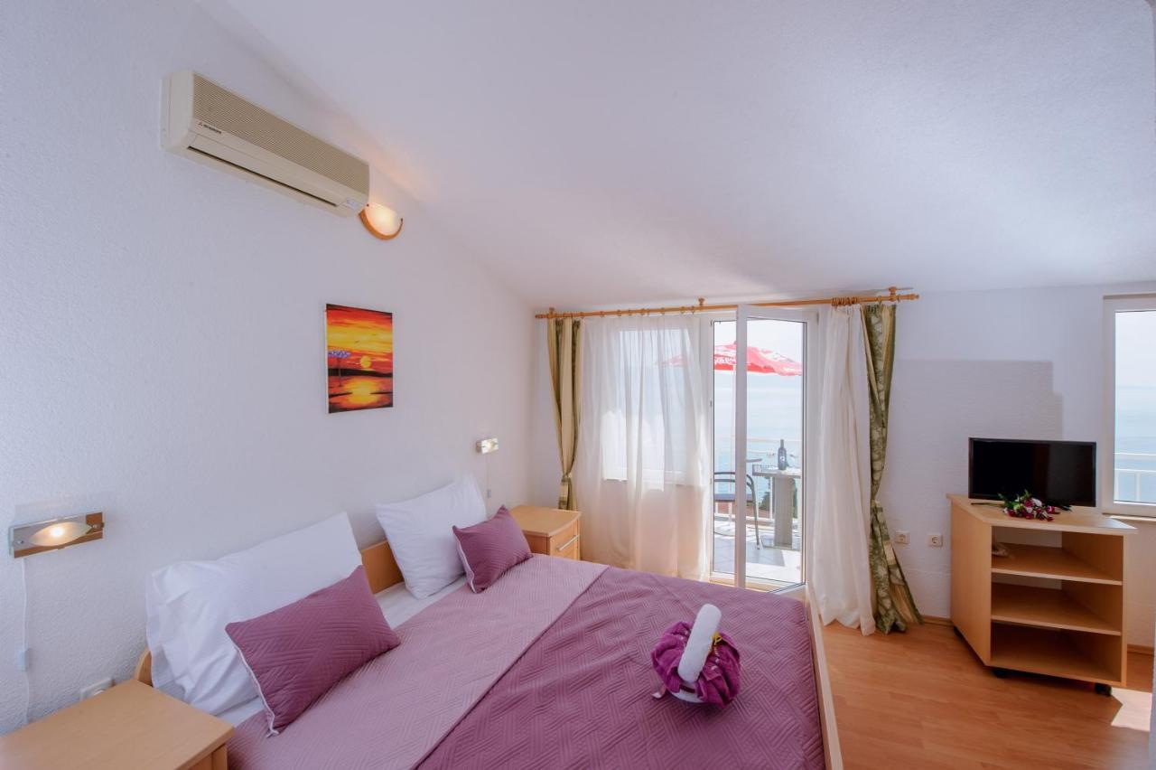 Pension Maric Rooms Brist Bagian luar foto