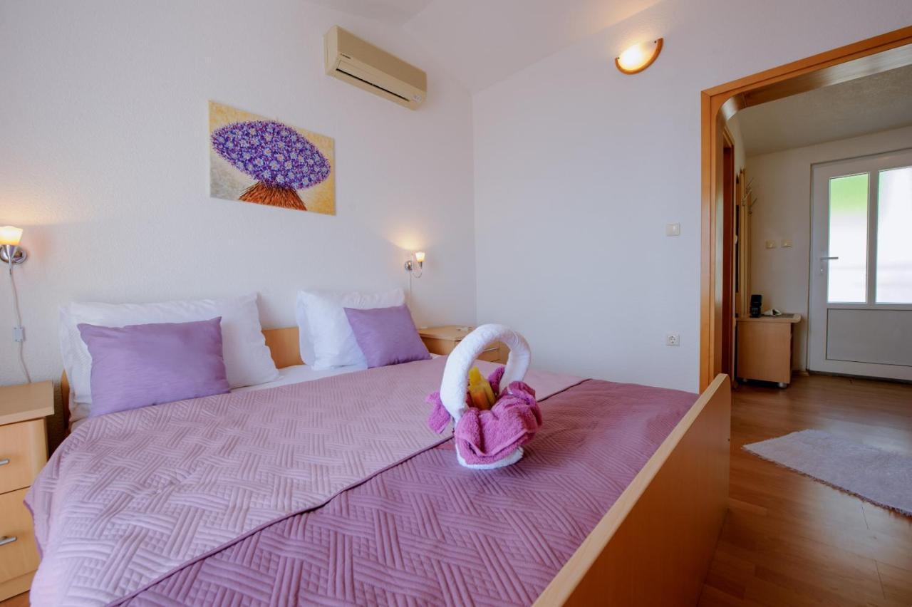Pension Maric Rooms Brist Bagian luar foto