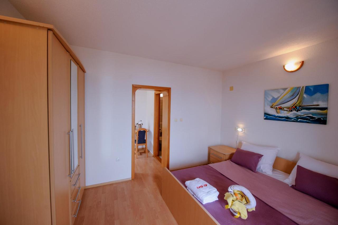 Pension Maric Rooms Brist Bagian luar foto