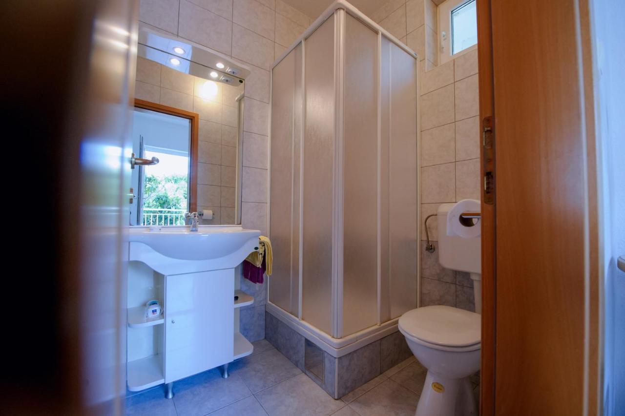 Pension Maric Rooms Brist Bagian luar foto