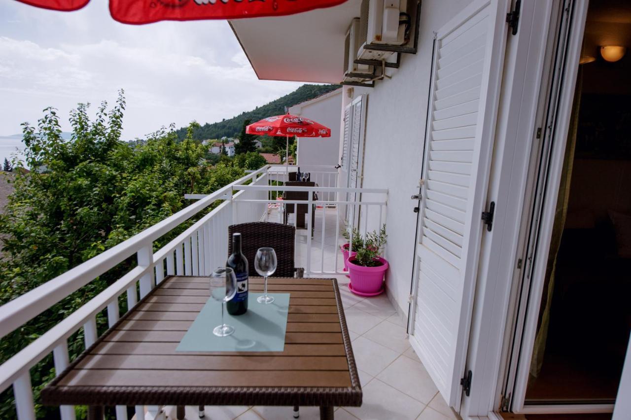 Pension Maric Rooms Brist Bagian luar foto
